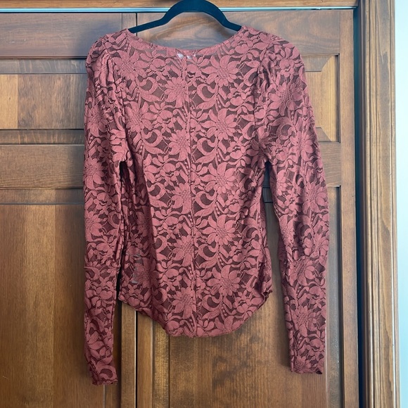 NWOT Free People Lace Top - Picture 2 of 2